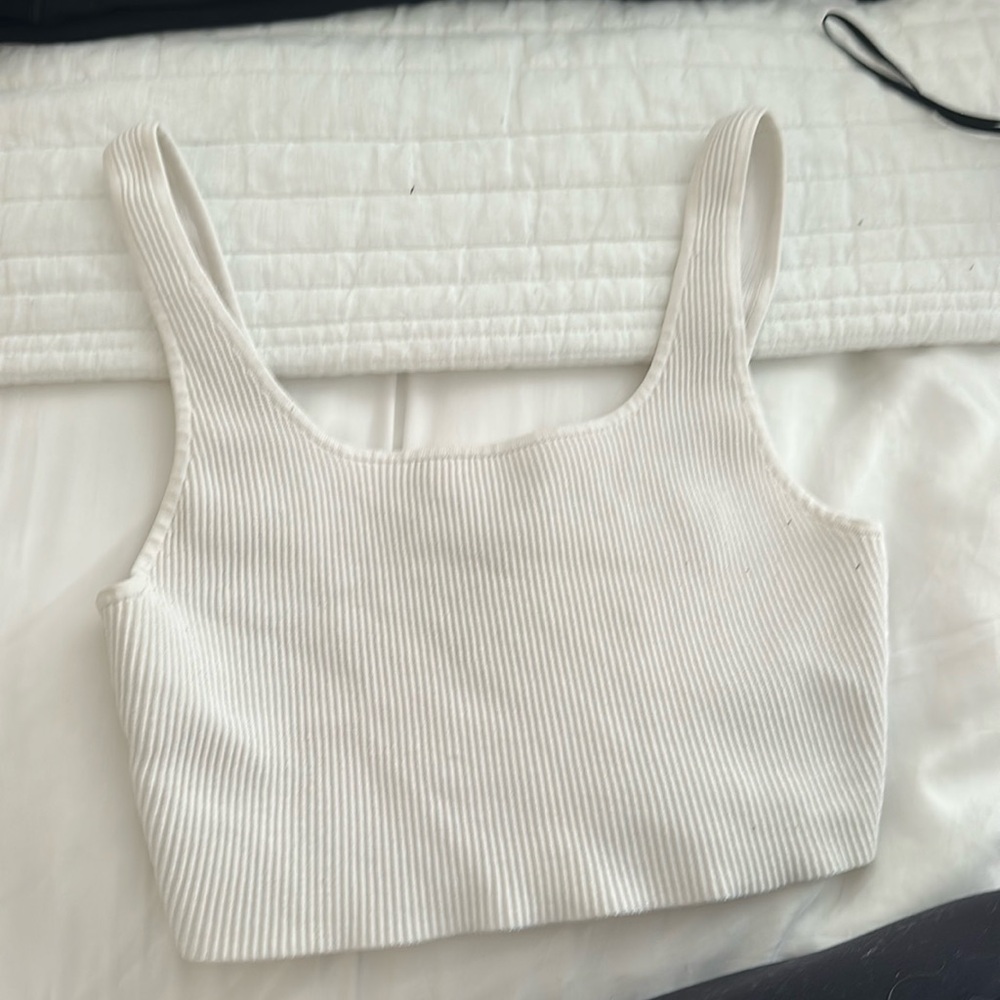 Babaton Sculpt Knit Cropped Tank